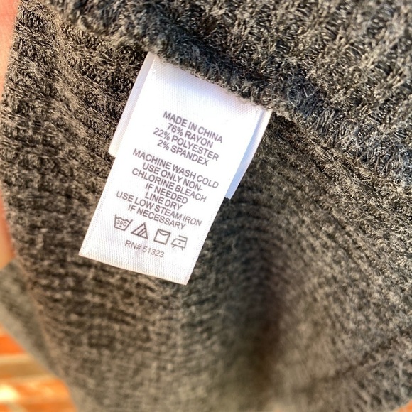 1. State Womens Large Gray Twist Vback Waffle Knit Sweater - Picture 7 of 11